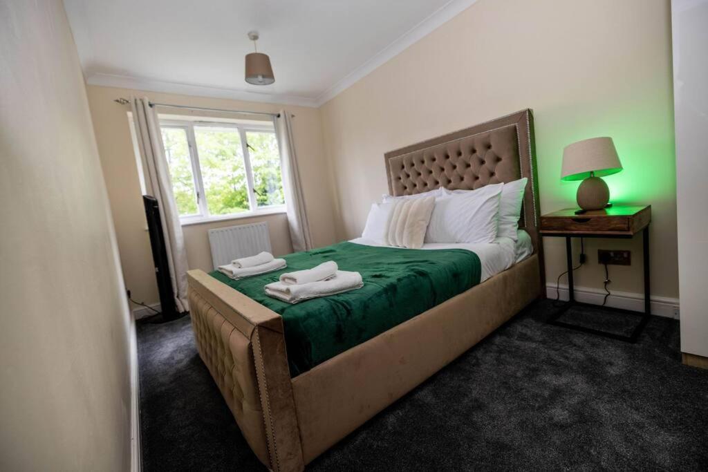 3 Bedrooms House-Sofabed-Parking-Bbqstove-Garden London Eksteriør bilde